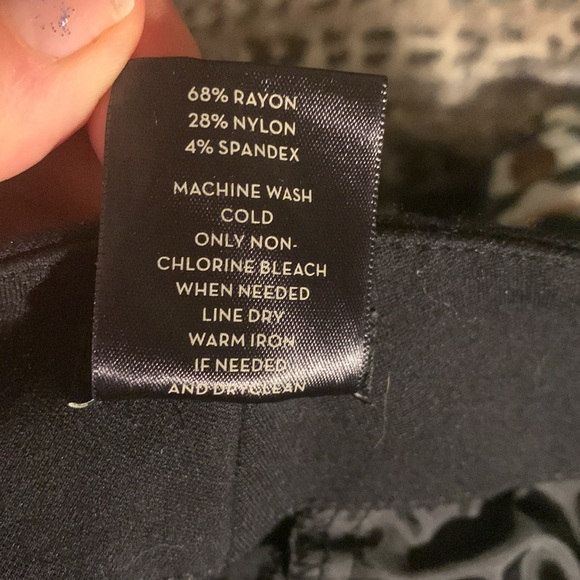 Ann Taylor Modern Fit Pants, size 4 - Picture 6 of 9